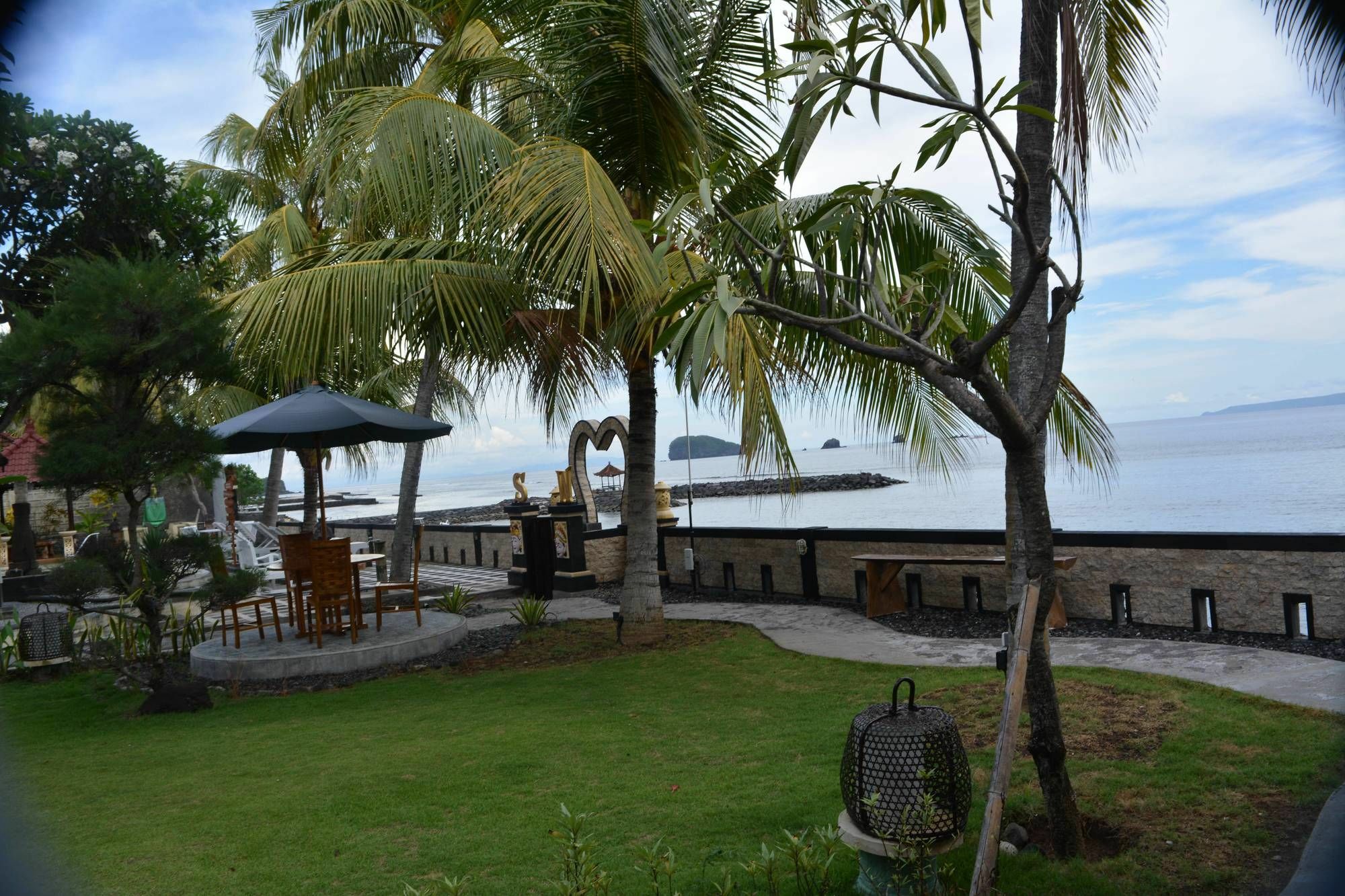Segara Wangi Beach Cottages Candi Dasa  Exterior photo